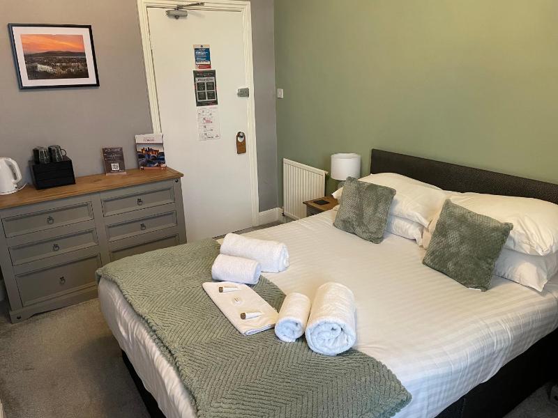 Small Double Room (Not Pet Friendly) image 1