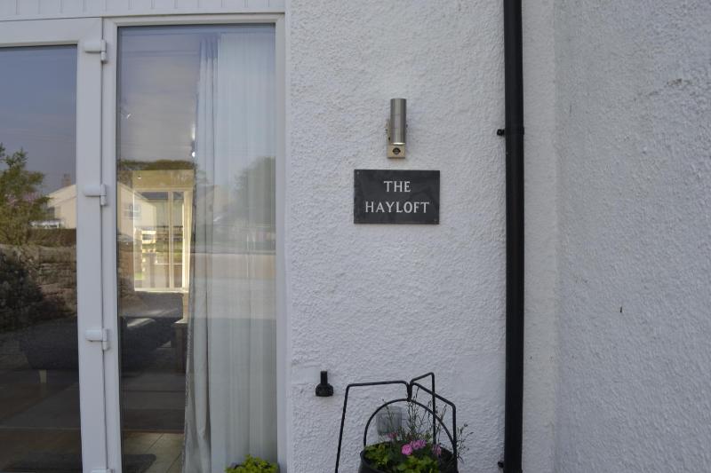 Cottage with Garden View image 3