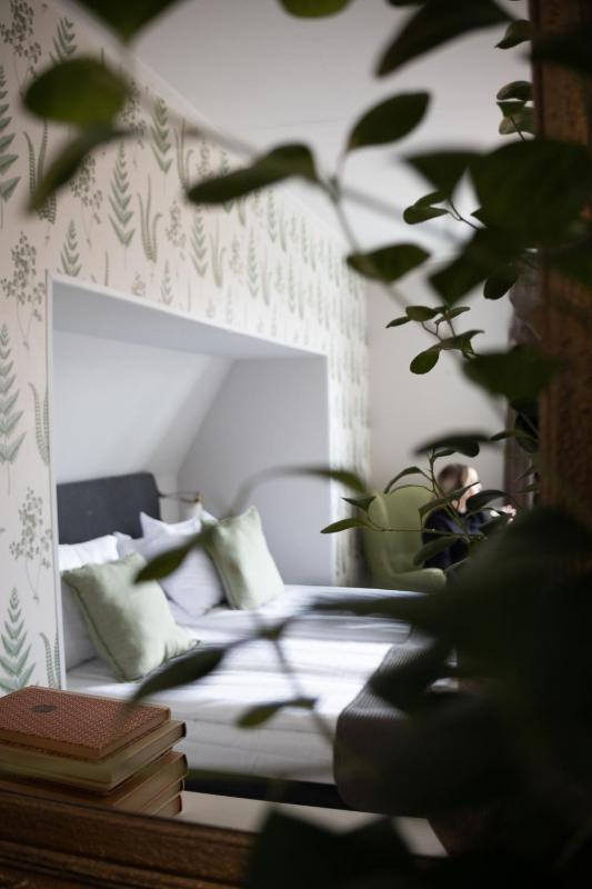 Standard Double Room image 4