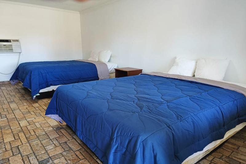 2 Queen Bed image 1