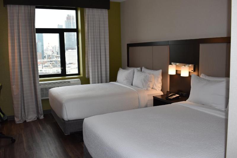Standard Room with Two Queen Beds image 2