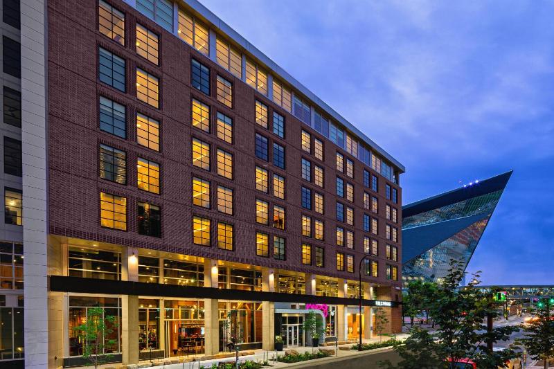 Moxy Minneapolis Downtown - image 6