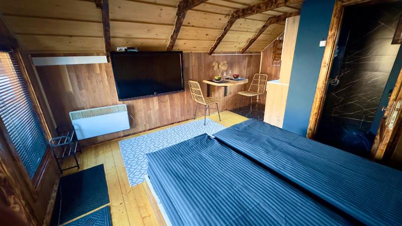 One-Bedroom House image 2