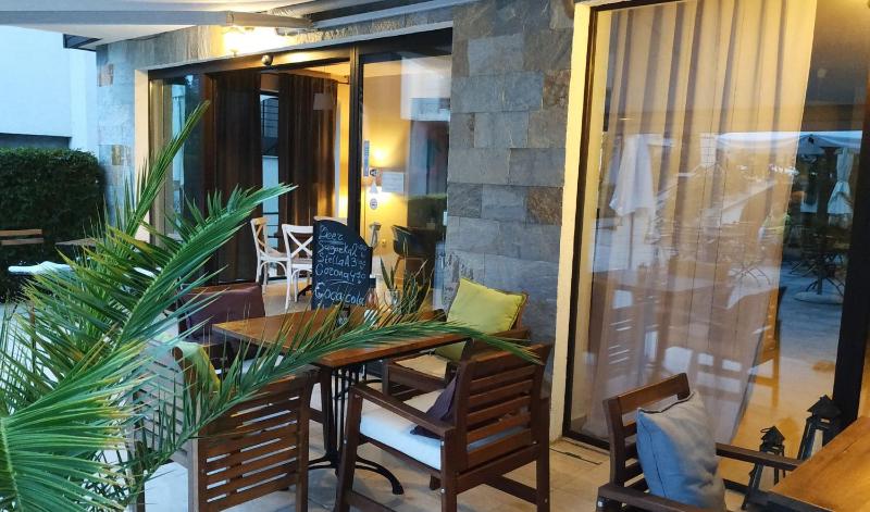 Seaside Garden Apartment with 2 BR for up to 5 pax - image 21