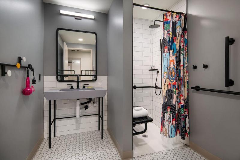 Moxy Portland Downtown - image 24