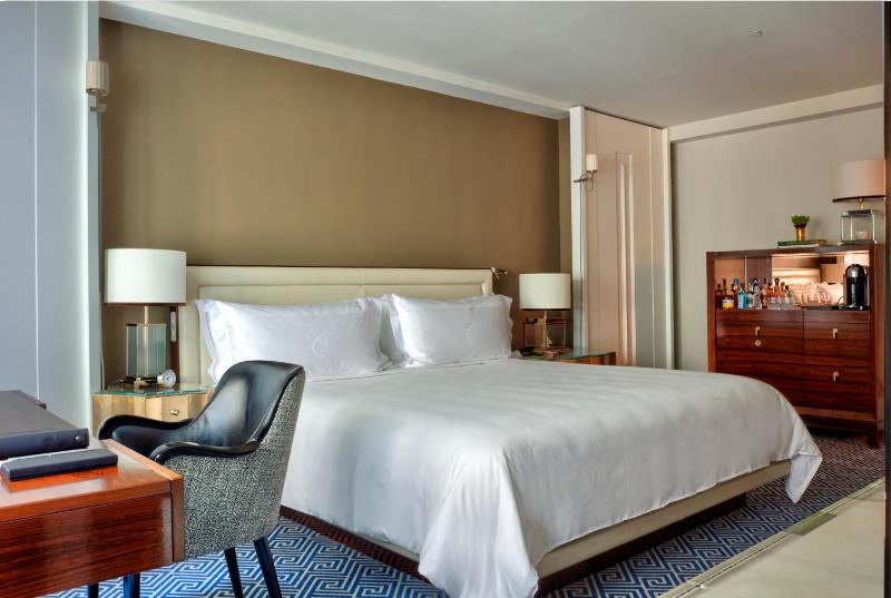 Superior Room image 4