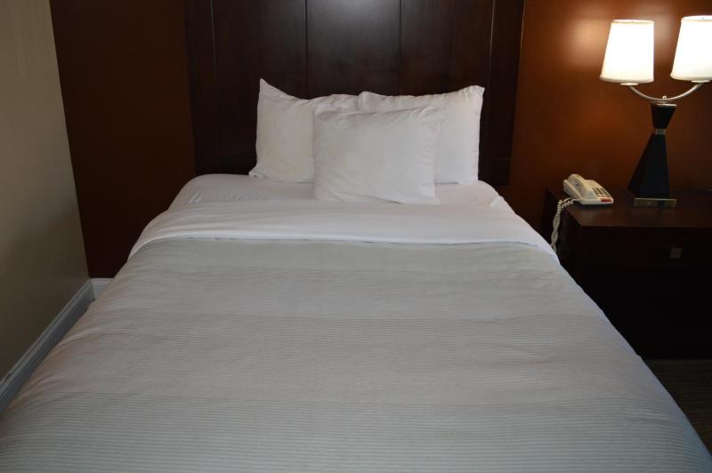 Double Room with Two Double Beds image 3
