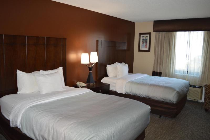 Double Room with Two Double Beds image 4