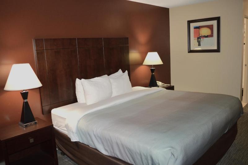 King Room image 3