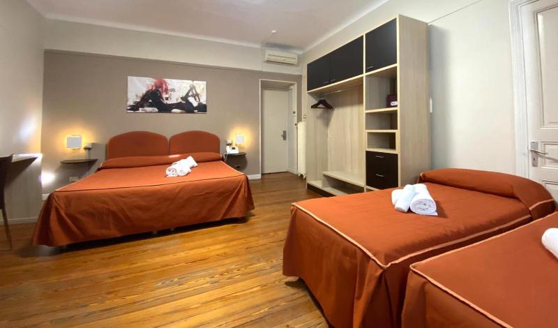 Quadruple Room image 4