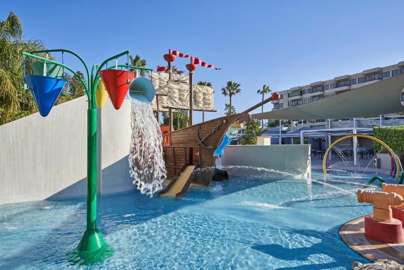 Atlantica Oasis Hotel - image 12