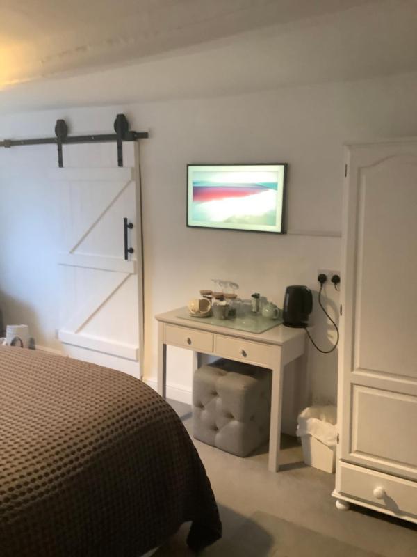 Twin Room image 1