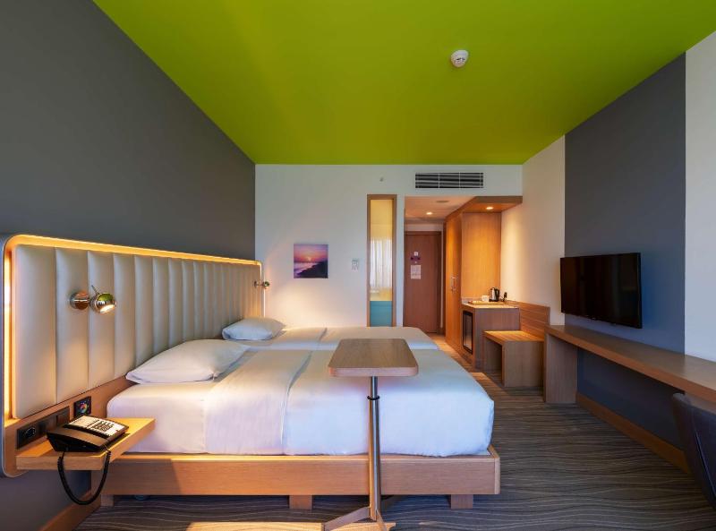 Double Room image 3