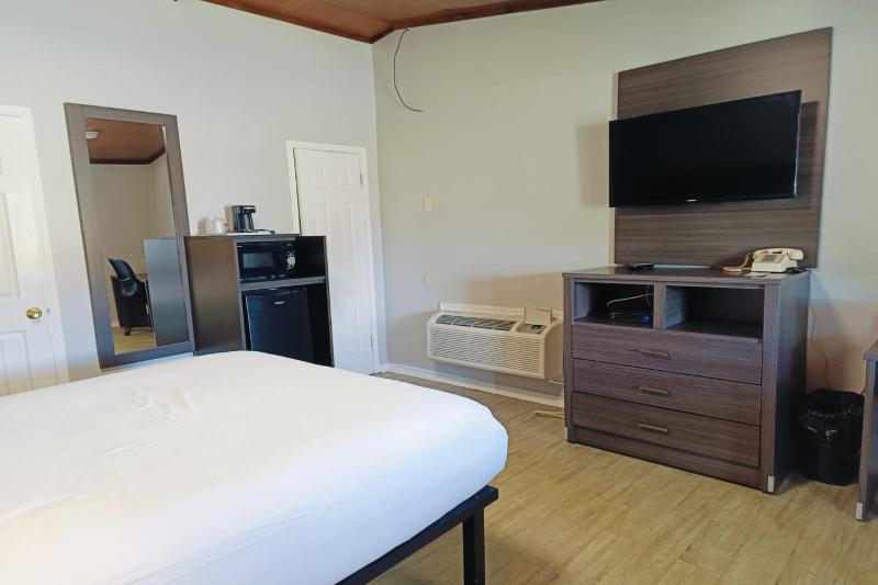 Village Inn Motel Rockport near Aransas Bay - image 7