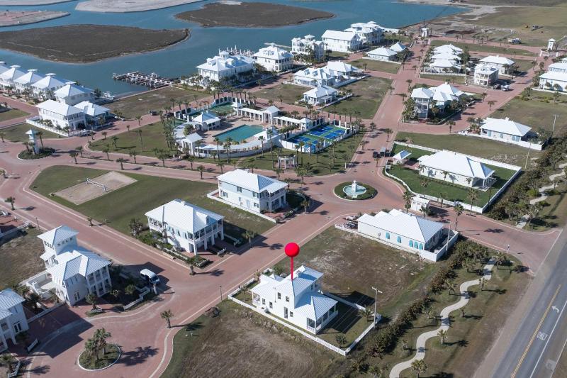 The Scarlett - Private home at The Shores home - image 4