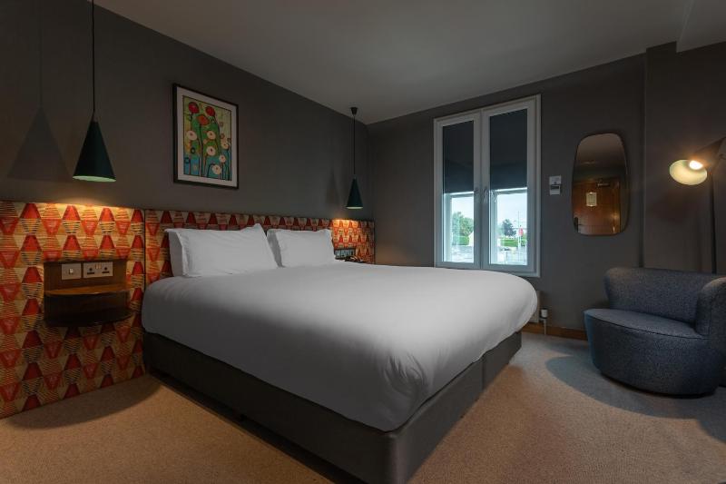 Double Room image 1
