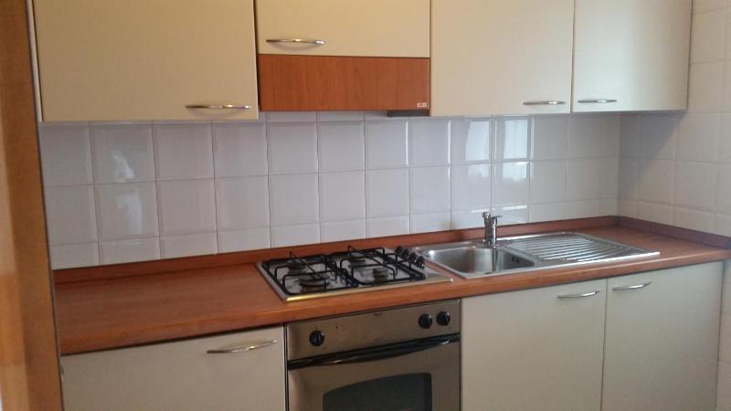 One-Bedroom Apartment image 2