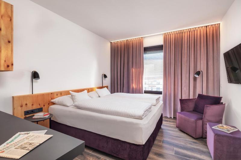 Superior Double Room image 1