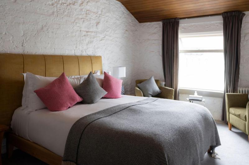 Intimate Double image 2