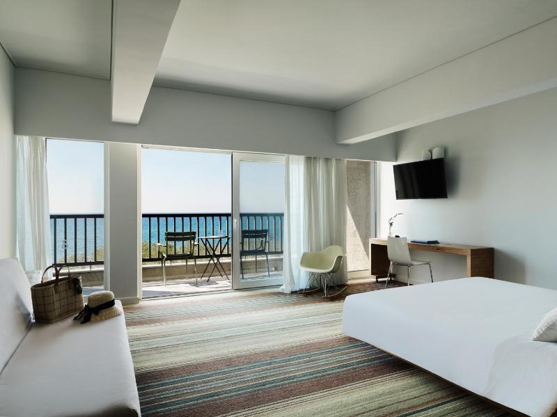 Executive Double Room with Sea View image 1