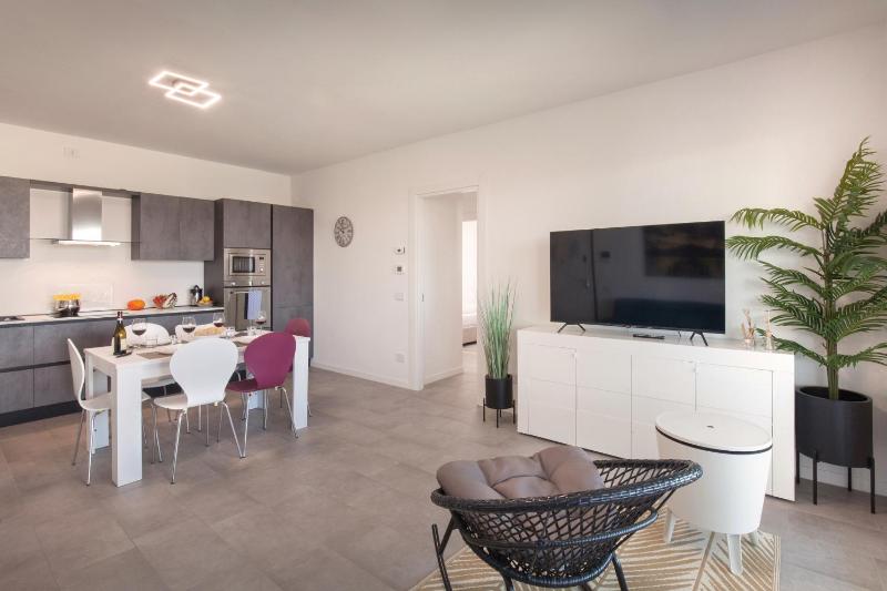 Perla Garda Lake Apartment With Pool - image 14
