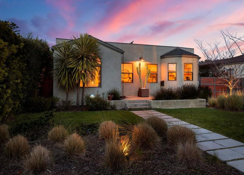 Sun-Drenched Spanish Manor Home in Mar Vista - image 1