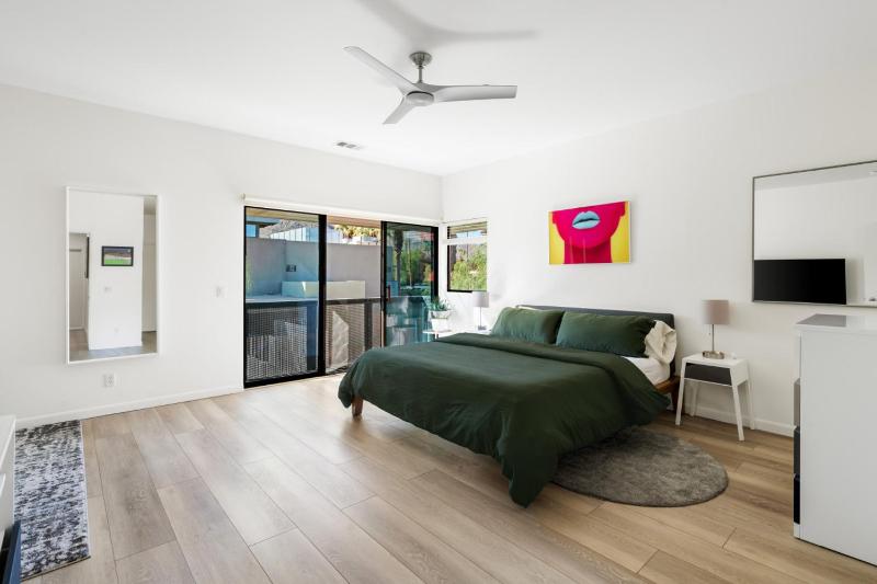 Sunset Sands Modern Home And Pool Exclusively Month Plus - image 19