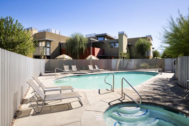 Sunset Sands Modern Home And Pool Exclusively Month Plus - image 40
