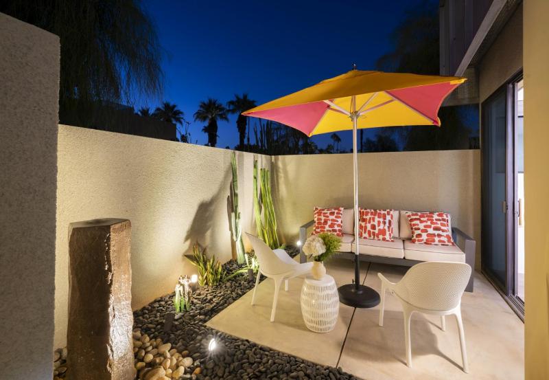 Sunset Sands Modern Home And Pool Exclusively Month Plus - image 14