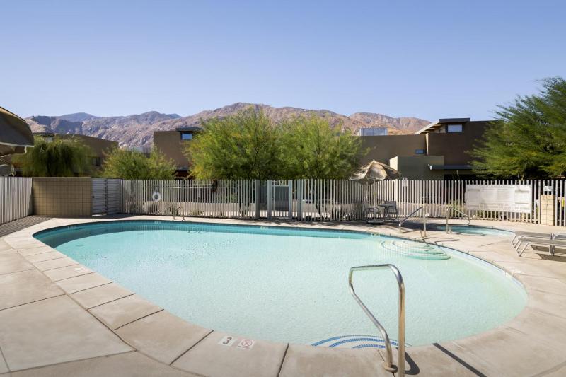 Sunset Sands Modern Home And Pool Exclusively Month Plus - image 29
