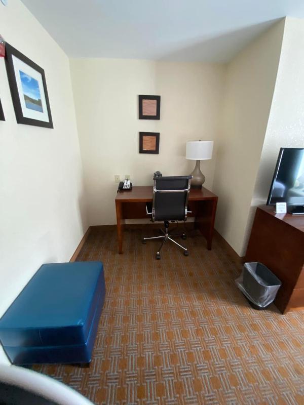 King Room - Disability Access/Non-Smoking image 4