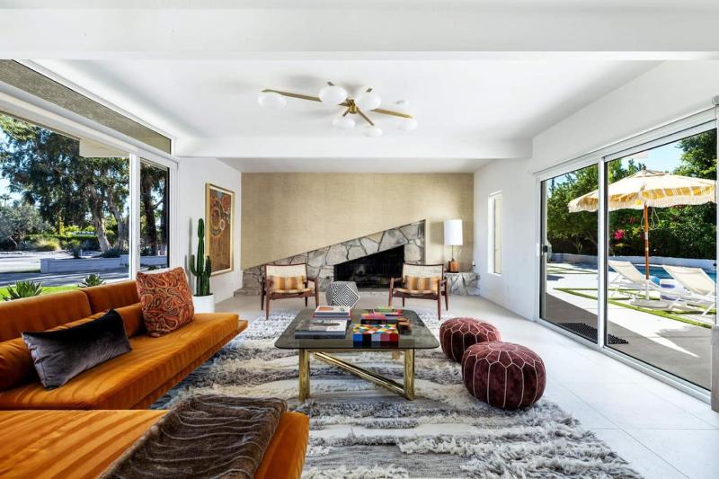 Monterey Manor Interior Designed Home Plus Pool - image 12