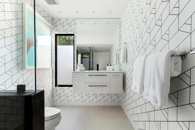 Monterey Manor Interior Designed Home Plus Pool - image 17