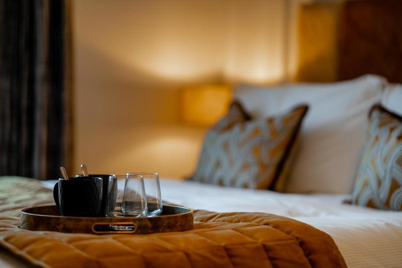 Standard Double Room image 4