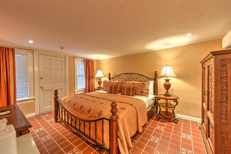 King Suite - Casa De Solana image 4