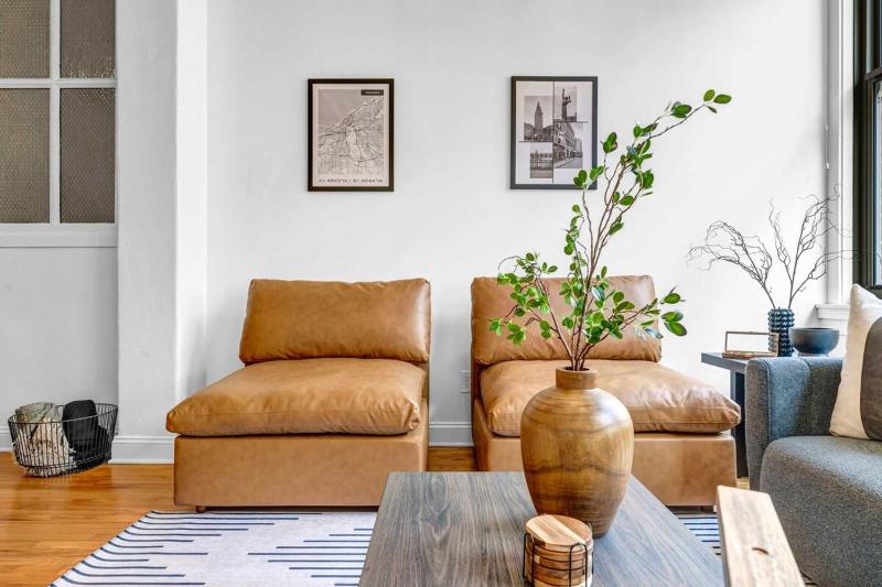 Lofts on E 4th WALK TO CAVS Sleeps 6 - image 30