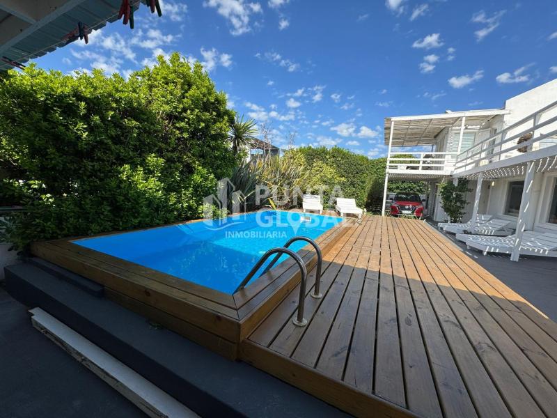 Casa en La Barra - image 1