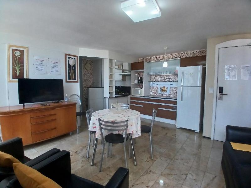 Flat Brasil Tropical Meireles by Escala - image 10