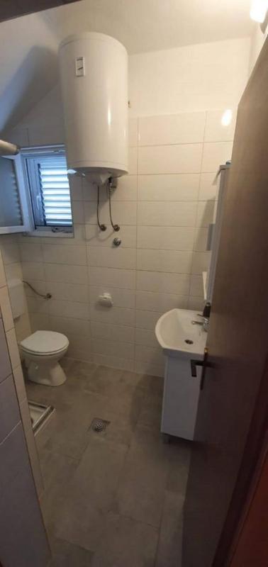 One-Bedroom Apartment image 3