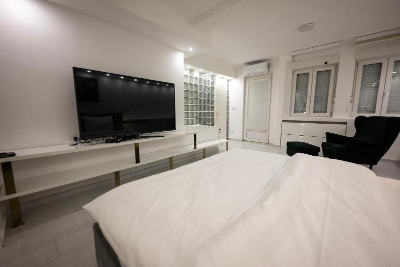 Aries apartment in Belgrade - image 9