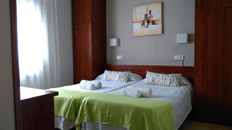 Hostal Termes - image 9