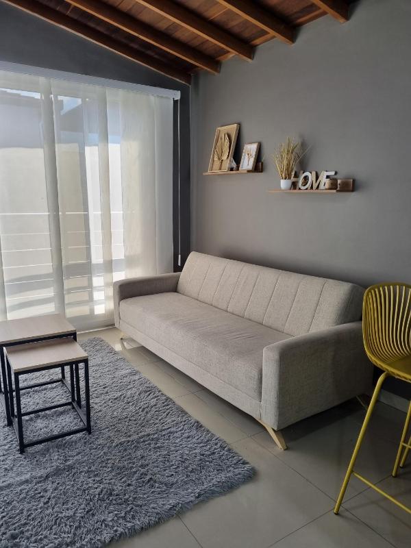 302 Apartamento Completo en Medellín - image 6