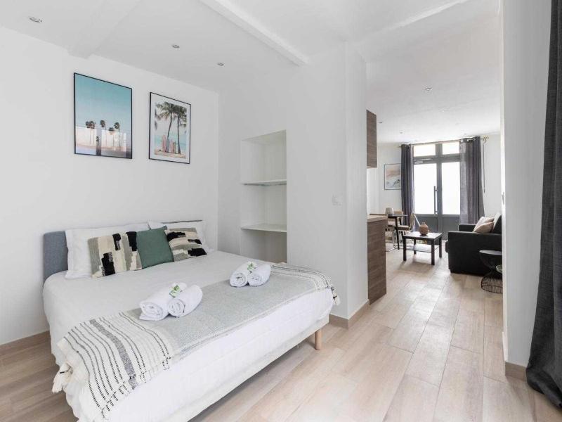 Modern apartment -1BR-4P- Saint-Germain-des-Pres - image 13