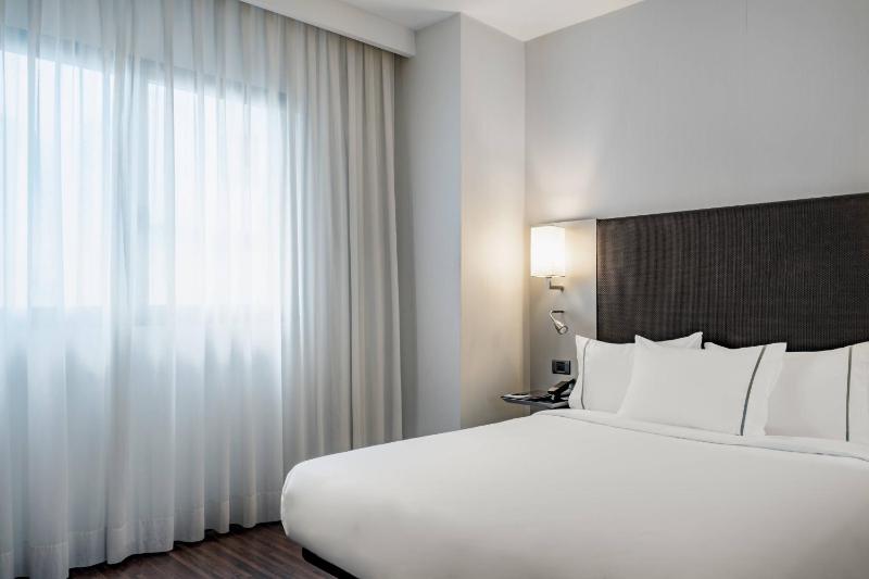 Standard Room Queen, Guest room, 1 Queen image 1