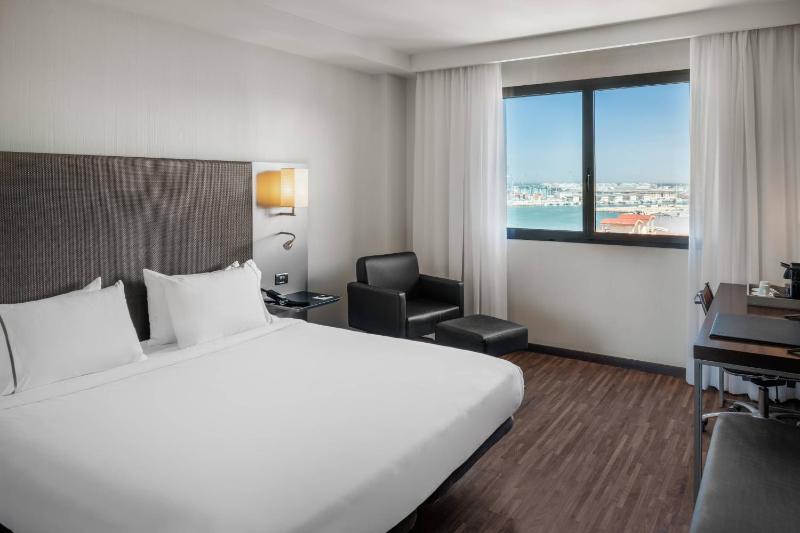 City View King, Guest room, 1 King, City view image 1