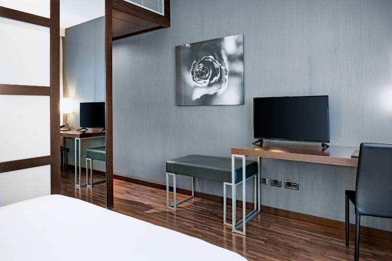 Standard Room Queen, Guest room, 1 Queen image 3