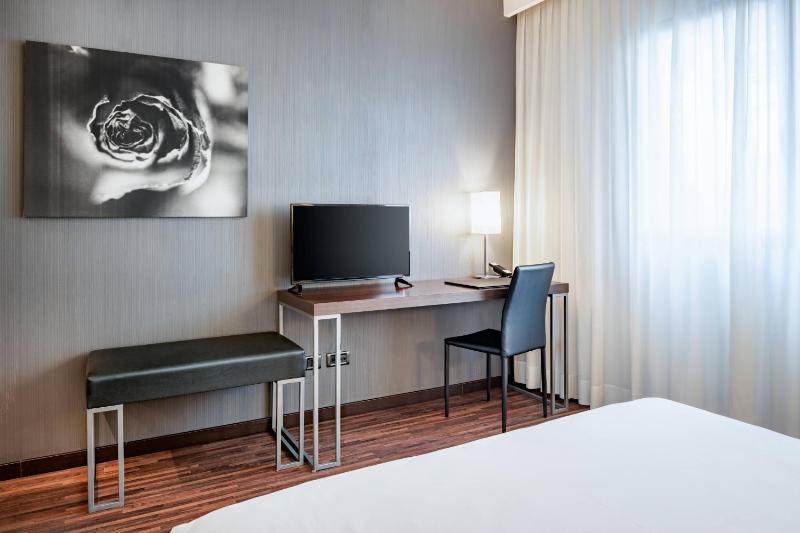 Standard Room Queen, Guest room, 1 Queen image 4