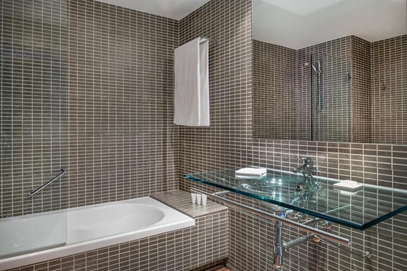 Standard Room Twin, Guest room, 2 Twin/Single Bed(s) image 3