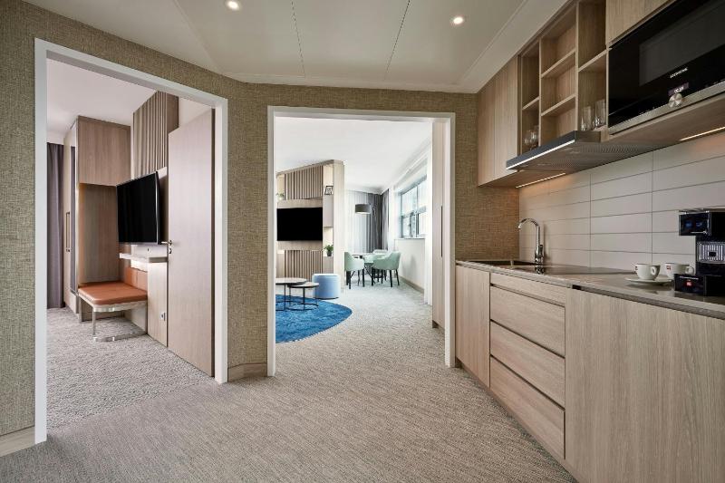 One-Bedroom Apartment King with Sofa Bed image 1