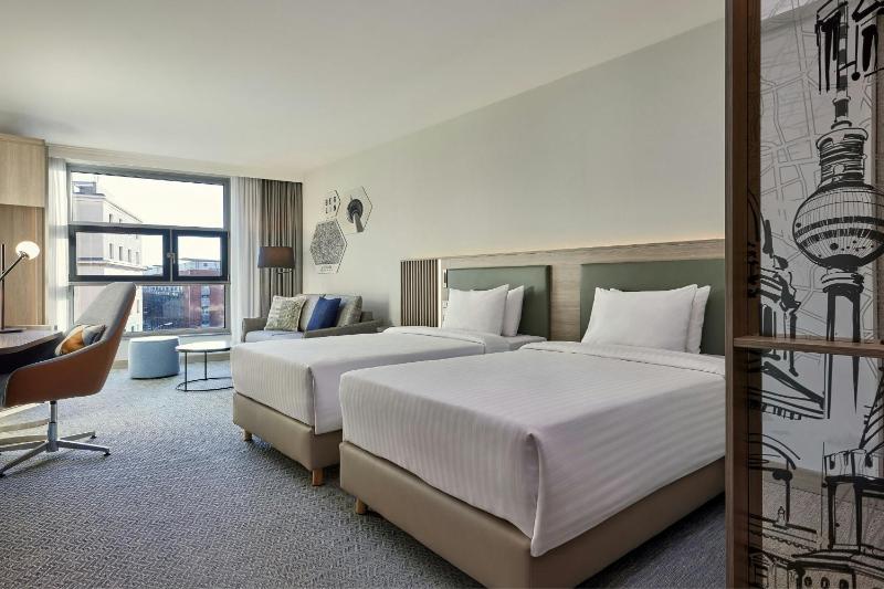 Superior Twin Room with Sofa Bed image 1